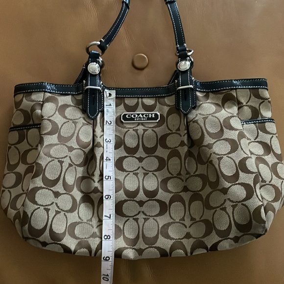 Coach Bag - Picture 9 of 10